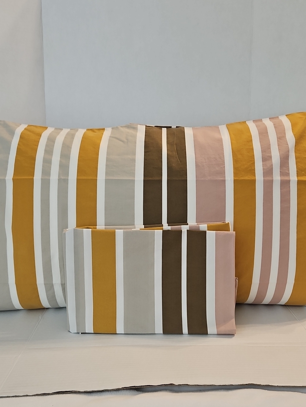 Crate&Barrel Modern Palette Striped Mustard Taupe Brown Cotton King Pillow Shams